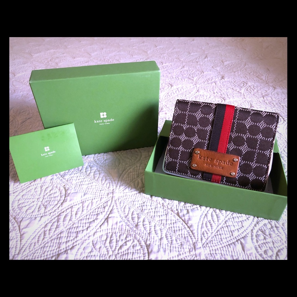 Kate Spade Wallet 💚